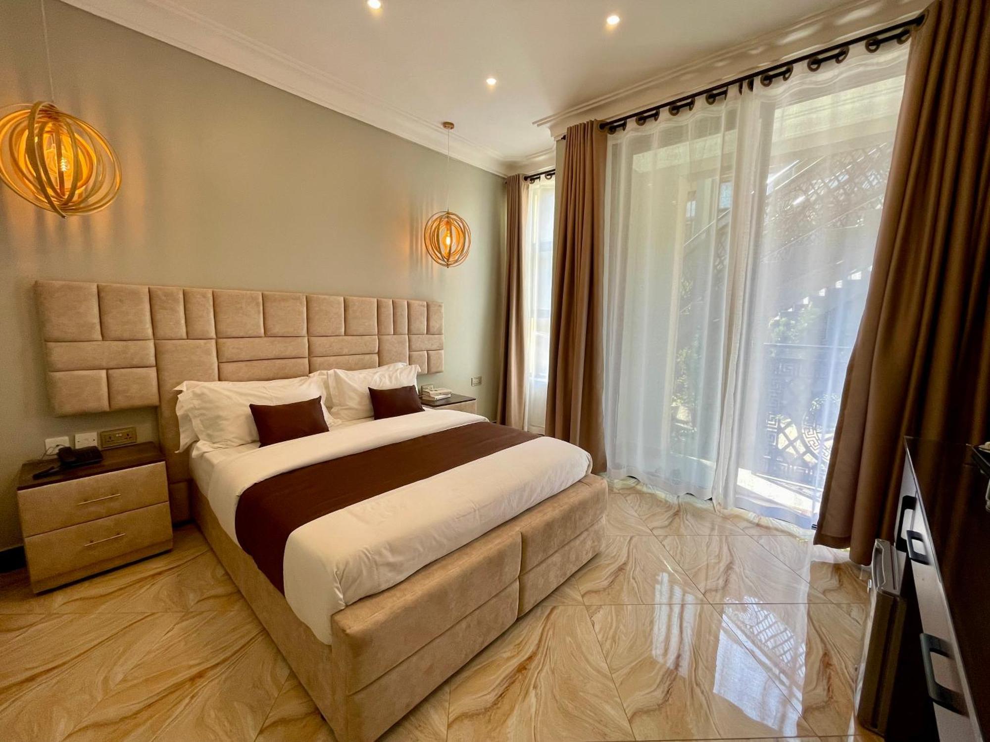 The Nook Boutique Bed & Breakfast Kampala Exterior photo